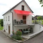Lachgut Appartement Thalling